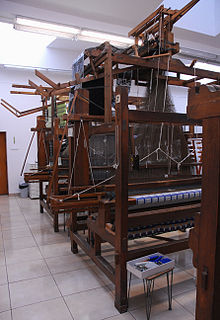 Jacquard Loom Machine — 3 Fabrics & Its Importance In Various